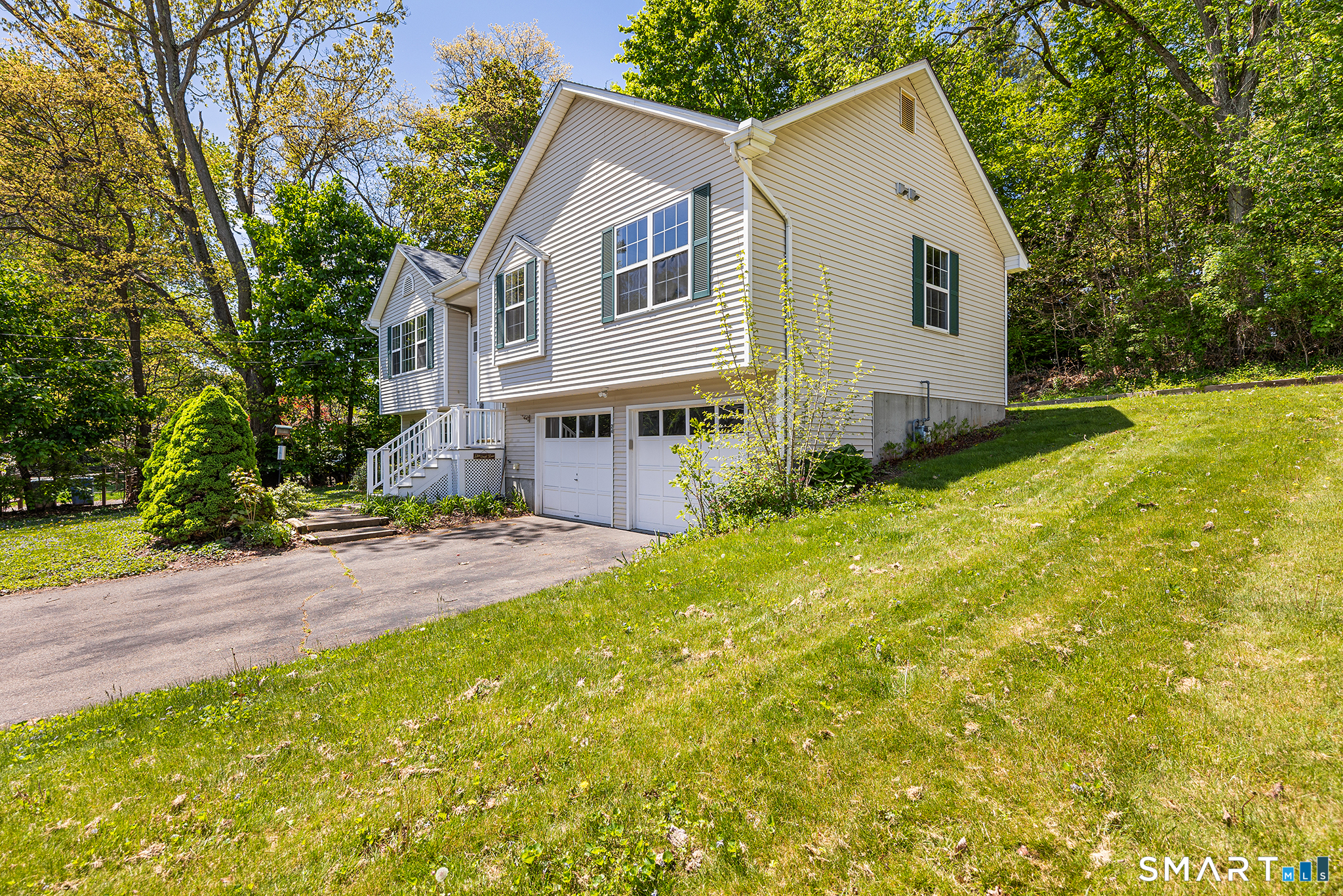 24 Wiscassett Avenue Hamden CT 06518