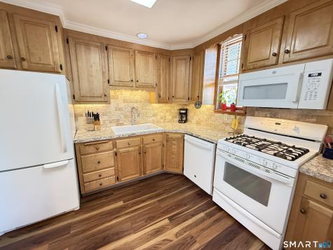 111 Hawthorne Avenue Derby CT 06418