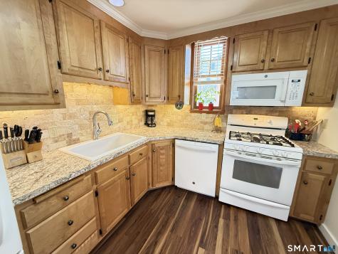 111 Hawthorne Avenue Derby CT 06418
