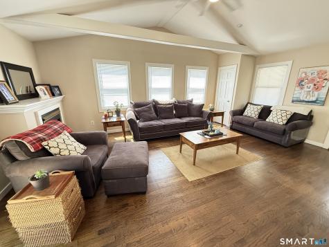 111 Hawthorne Avenue Derby CT 06418