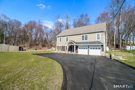 53 Pembroke Road Danbury CT 06811