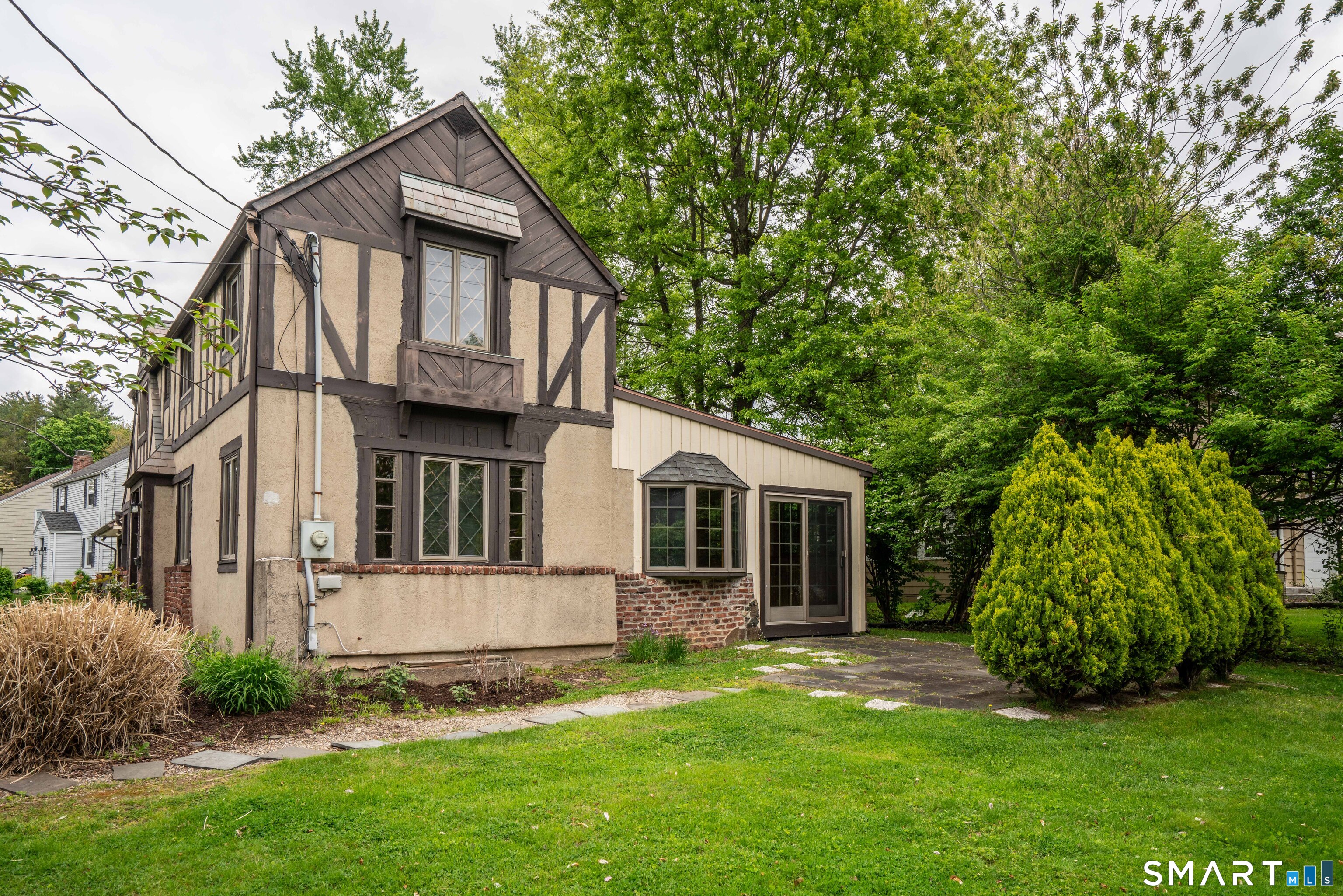 2308 Albany Avenue West Hartford CT 06117
