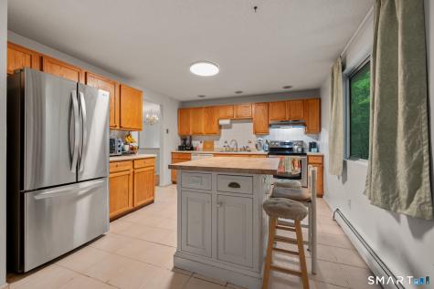 72 Old Meadow Plain Road Simsbury CT 06089