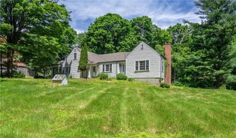 6 Packer Brook Road Redding CT 06896