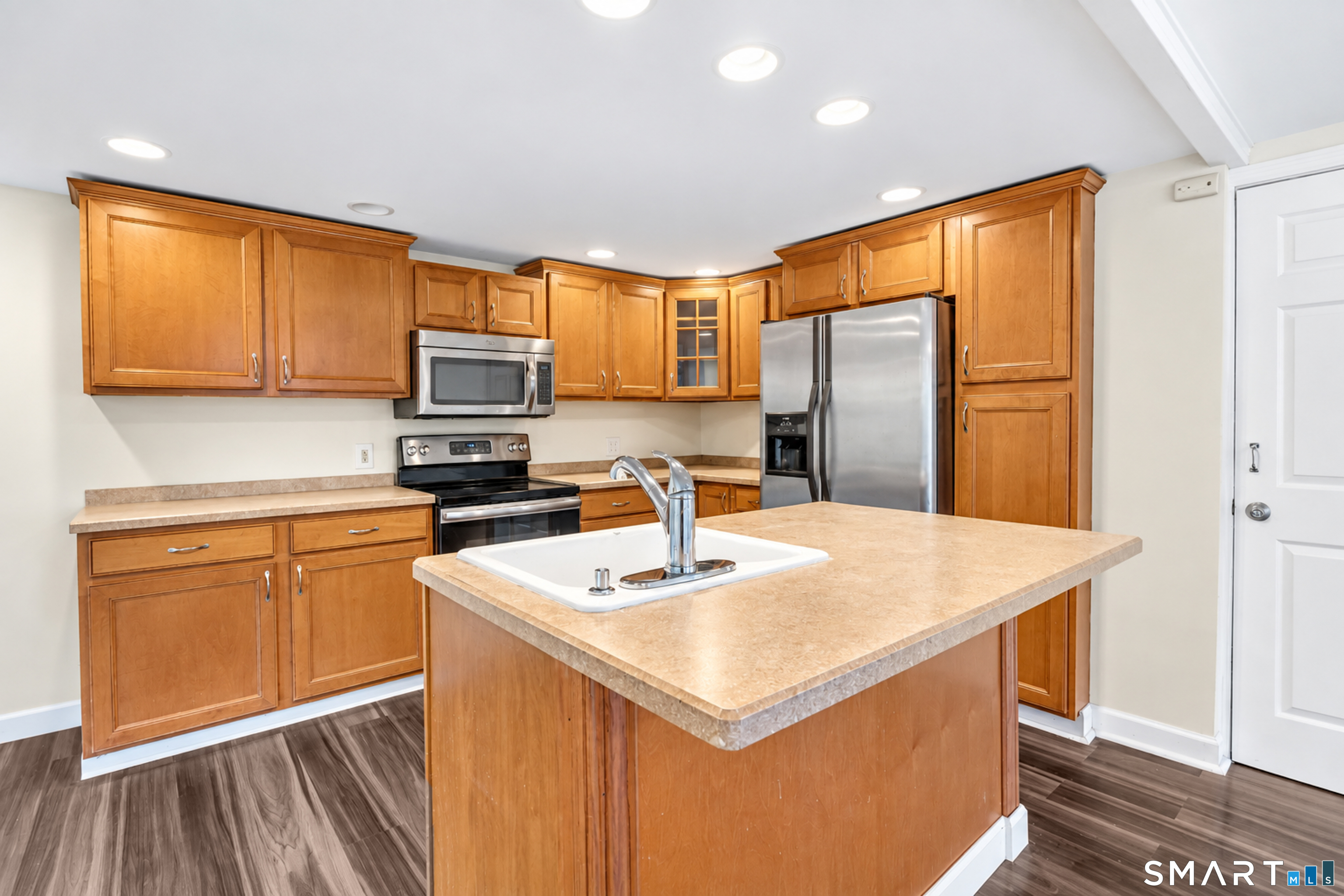 6 Hillside Court Middletown CT 06457