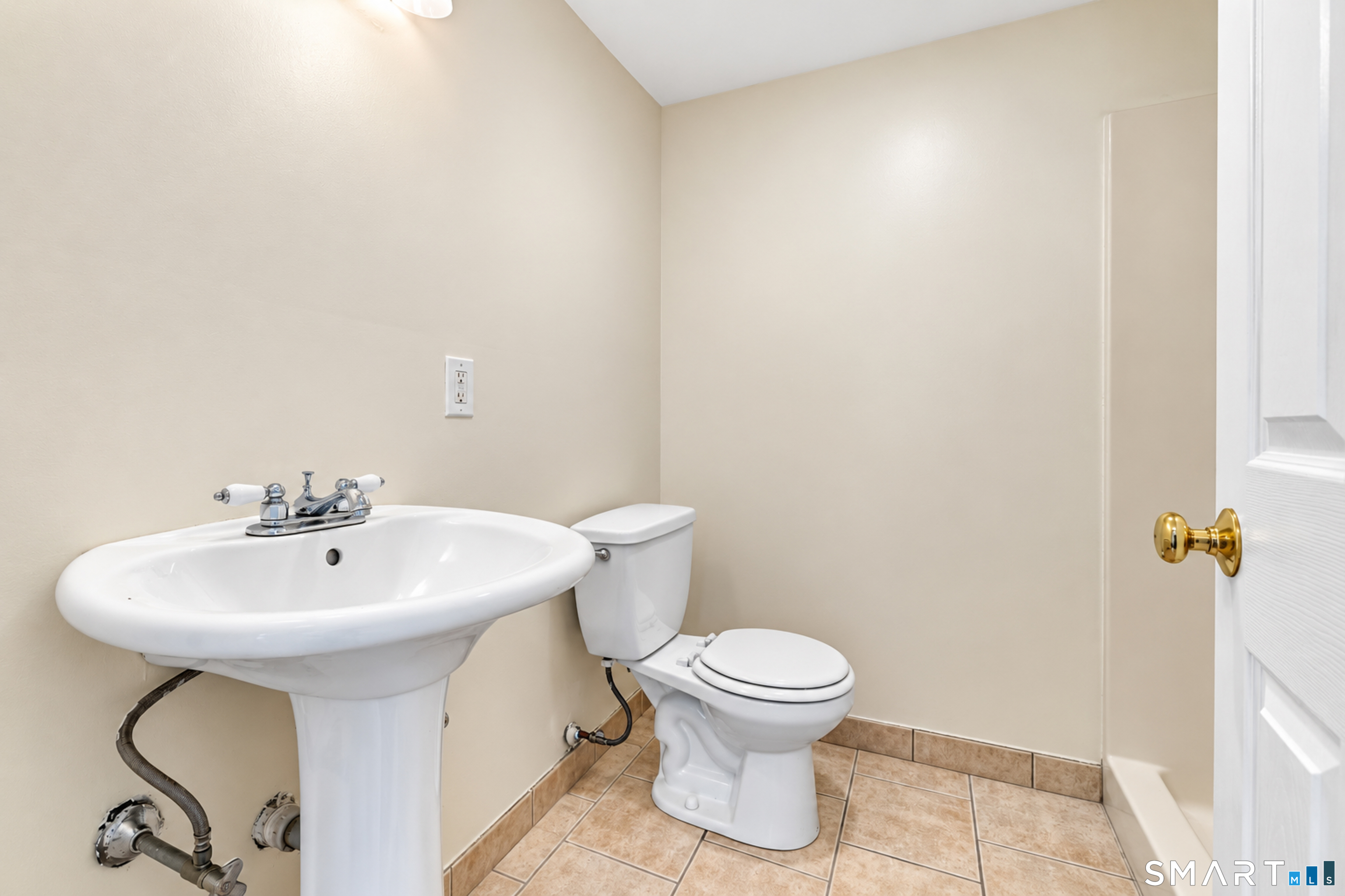 6 Hillside Court Middletown CT 06457
