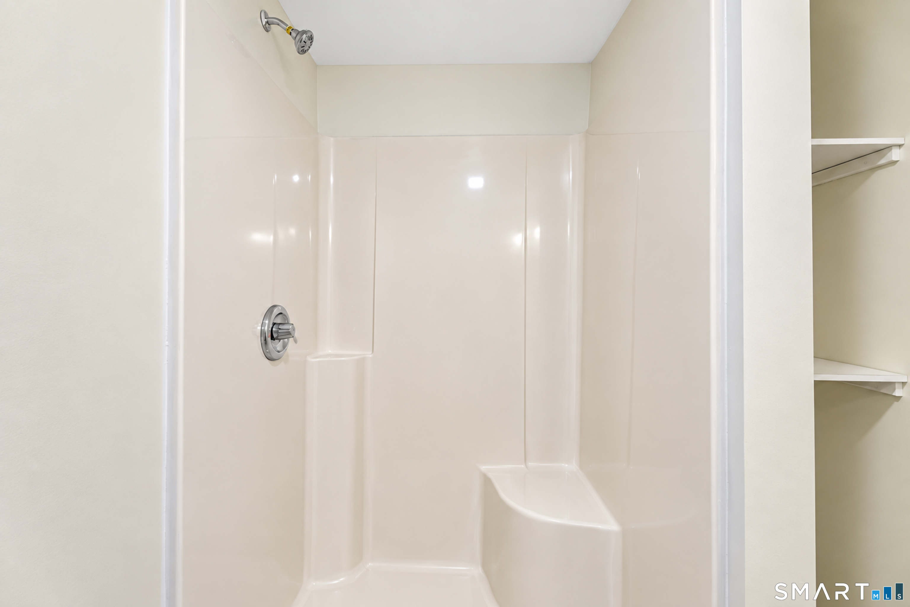 6 Hillside Court Middletown CT 06457