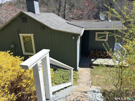 74 Cove Road Haddam CT 06438