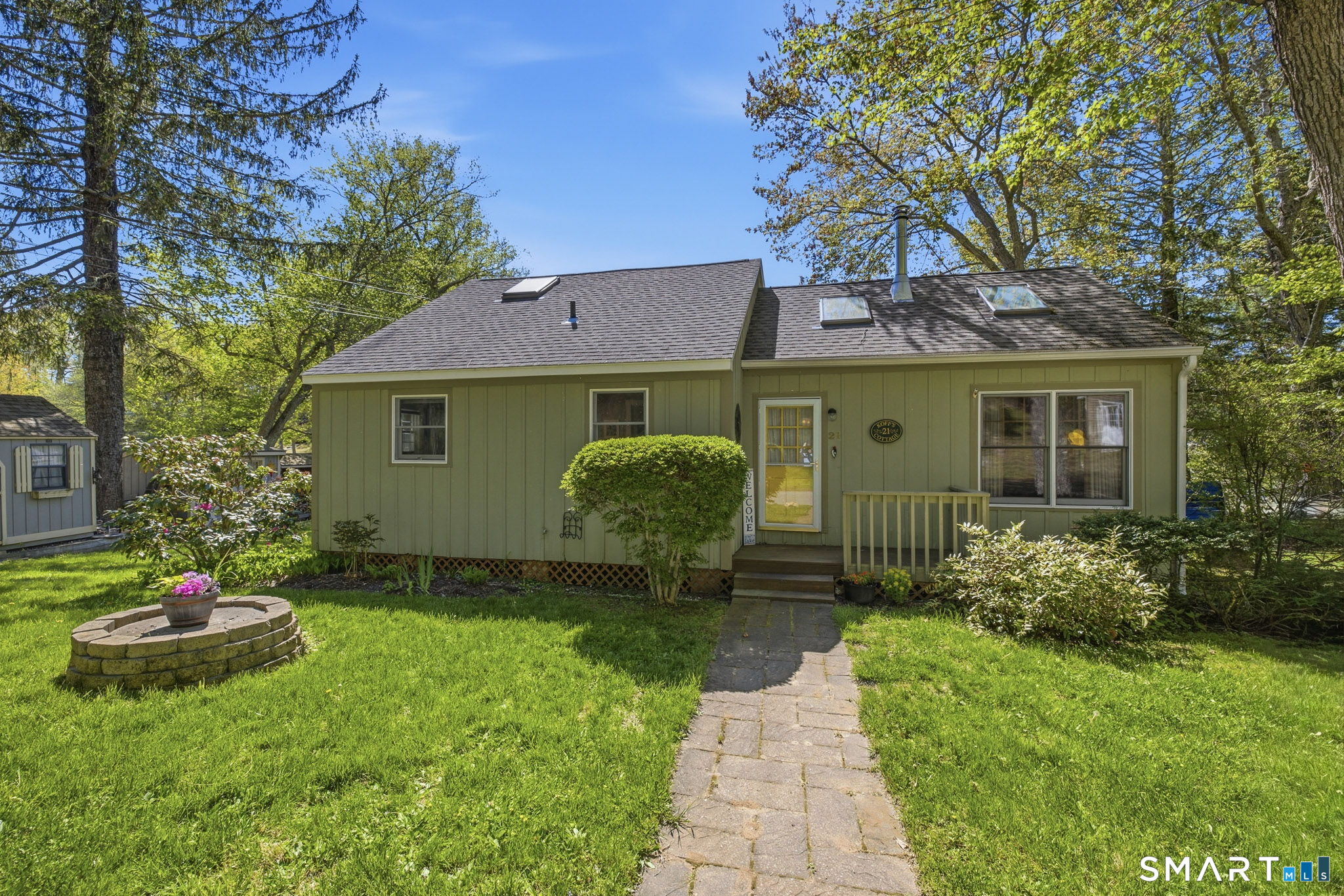 21 East Shore Drive East Haddam CT 06415