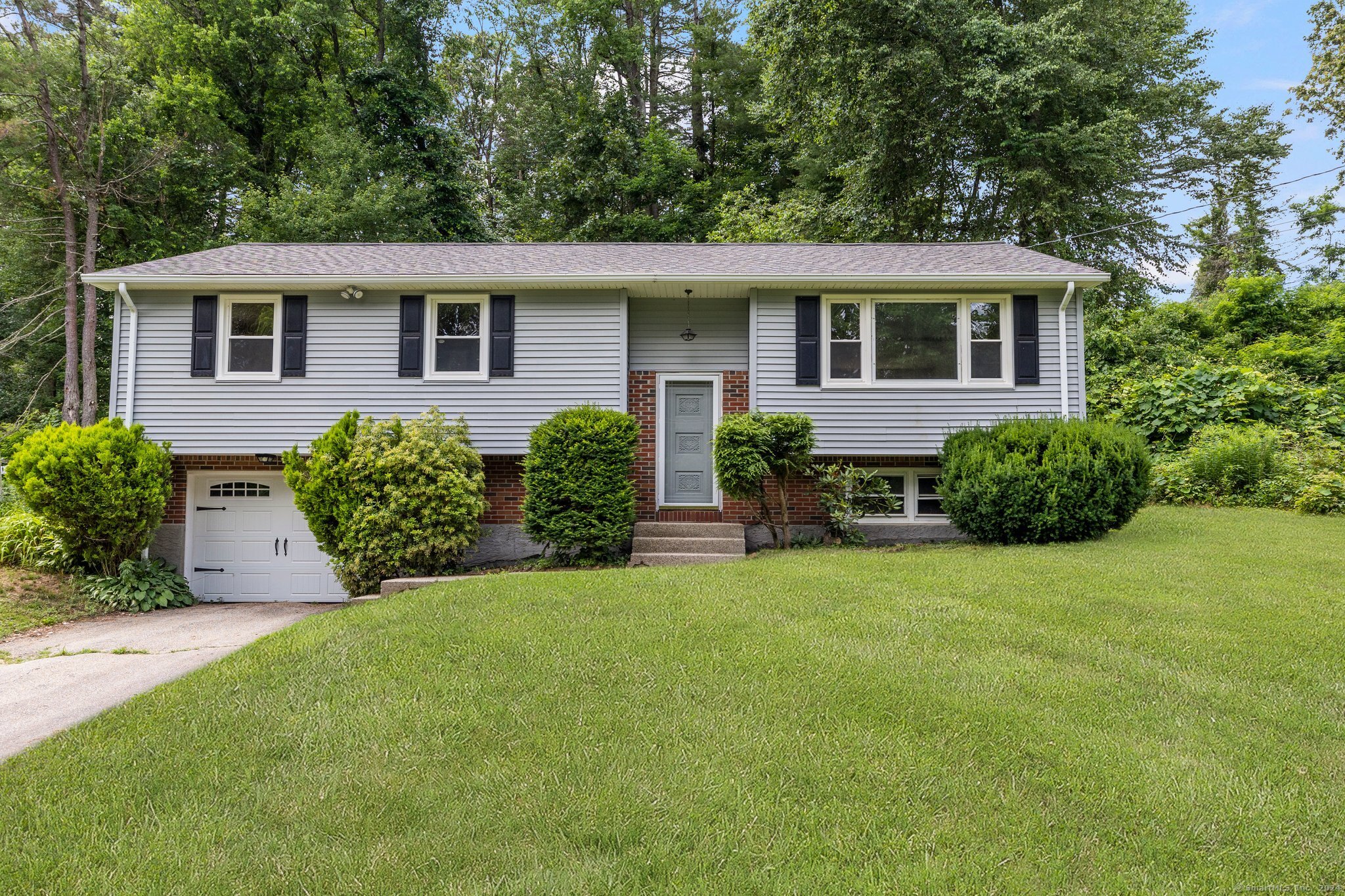 106 Little Pond Road Woodstock CT 06281