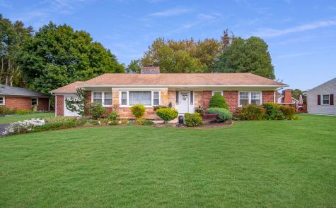 19 Schupp Road Hamden CT 06514