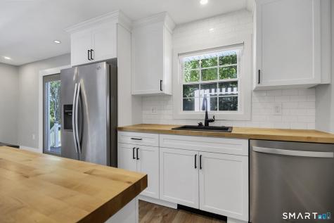 912 Route 163 Route Montville CT 06370