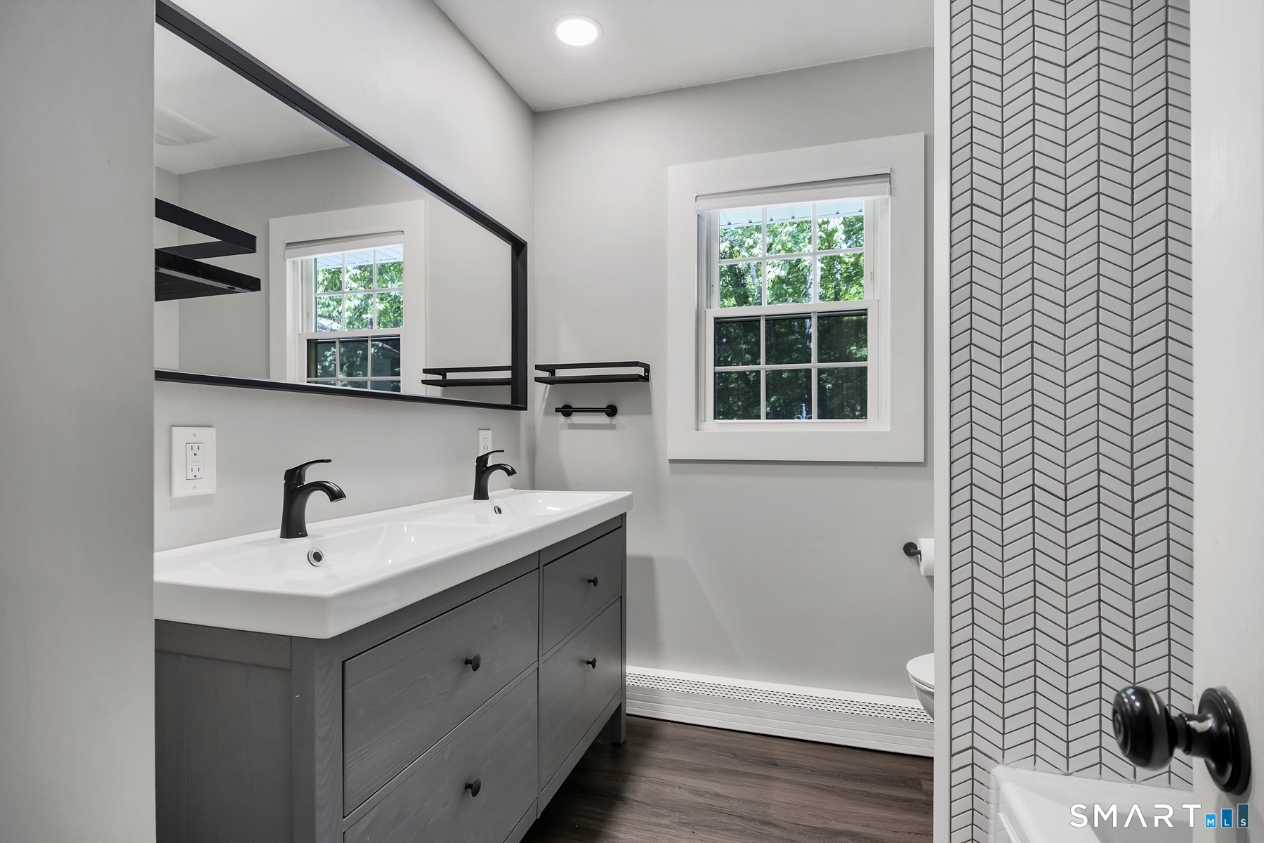 912 Route 163 Route Montville CT 06370
