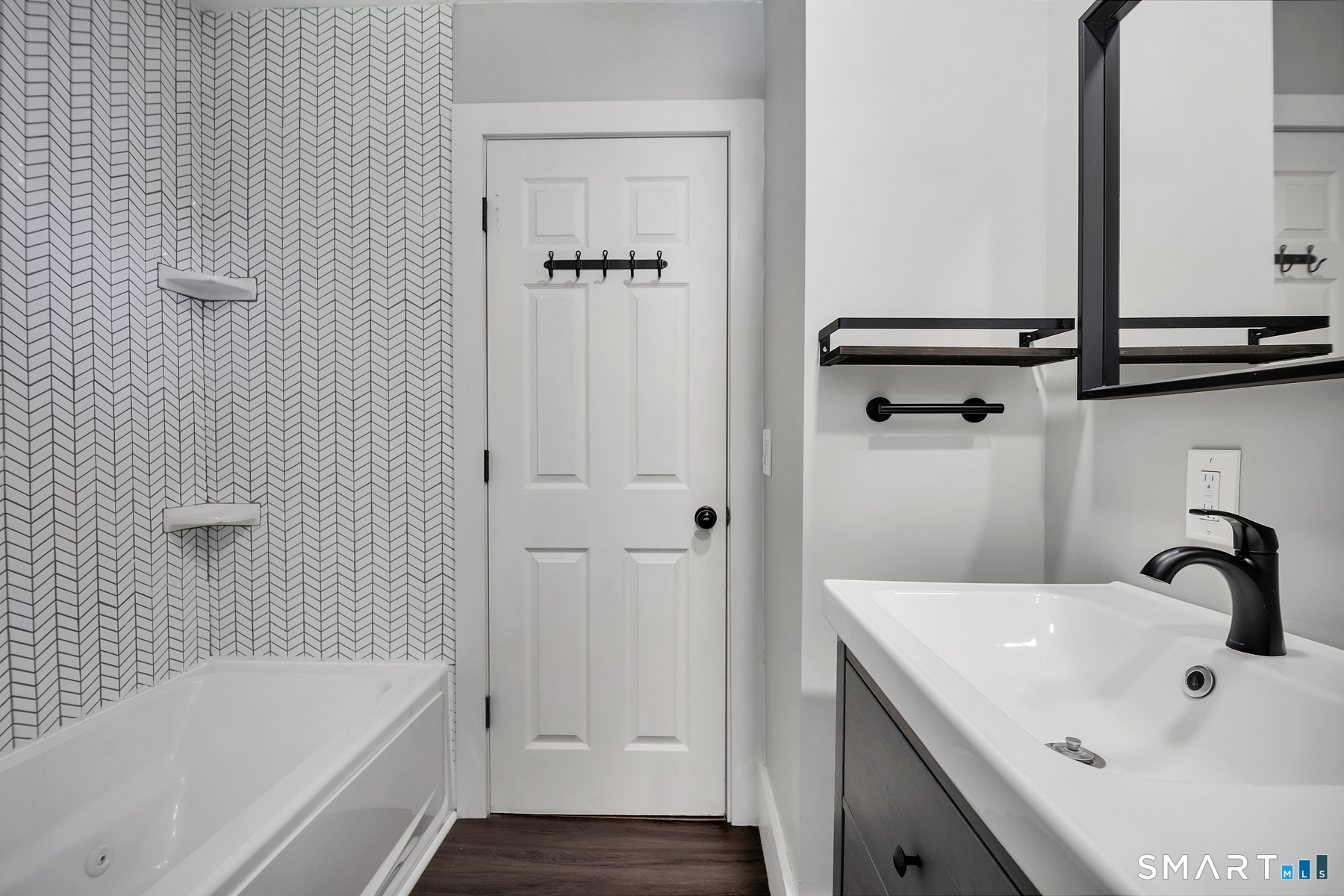 912 Route 163 Route Montville CT 06370