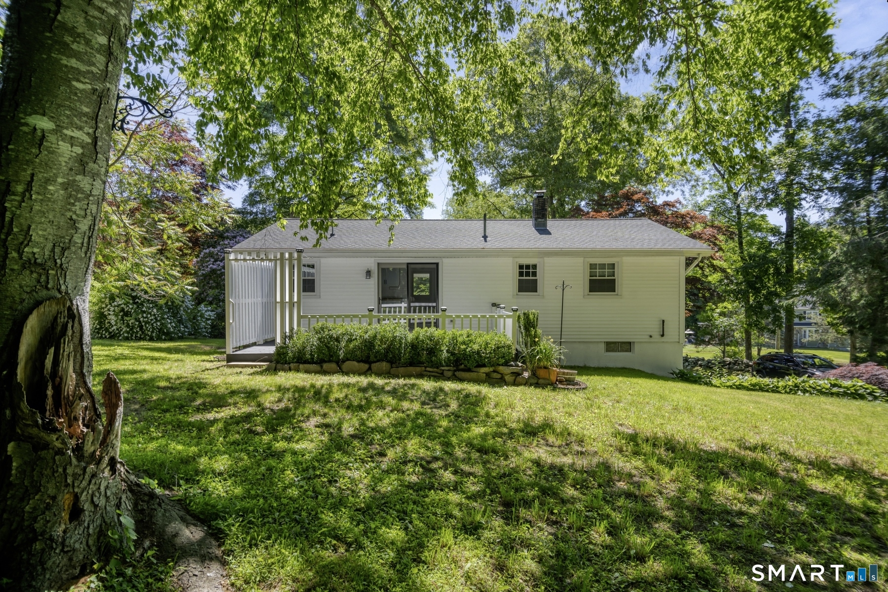 912 Route 163 Route Montville CT 06370