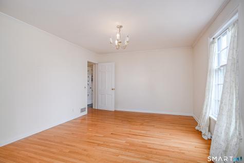 8 Crest Road Danbury CT 06811