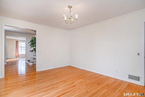 8 Crest Road Danbury CT 06811