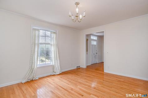 8 Crest Road Danbury CT 06811