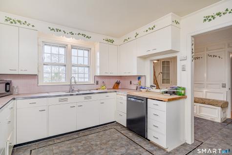 8 Crest Road Danbury CT 06811