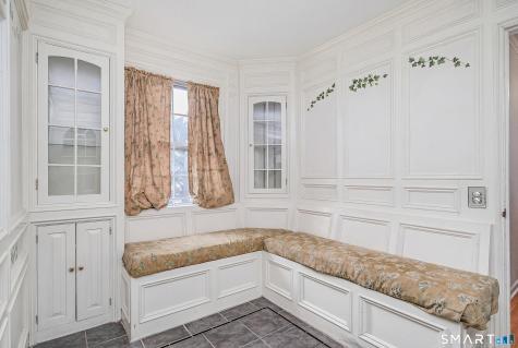 8 Crest Road Danbury CT 06811