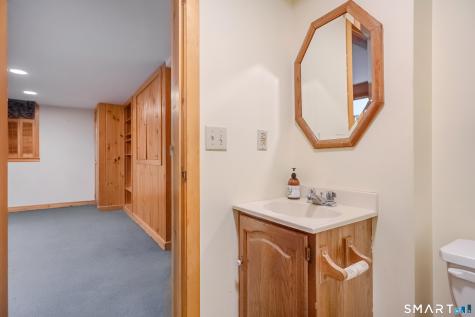 8 Crest Road Danbury CT 06811