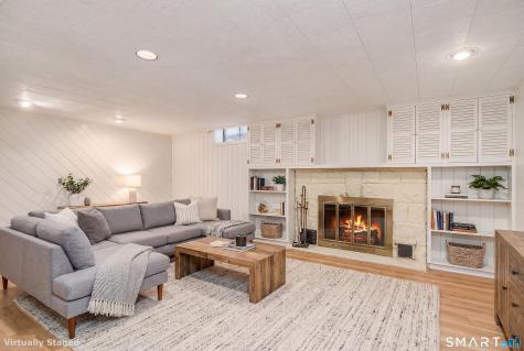 8 Crest Road Danbury CT 06811