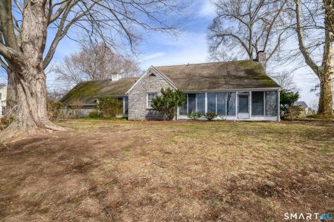 8 Crest Road Danbury CT 06811