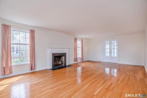 8 Crest Road Danbury CT 06811