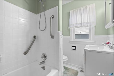 185 Columbus Avenue Meriden CT 06451