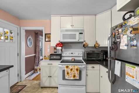 185 Columbus Avenue Meriden CT 06451