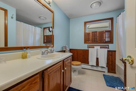 16 Greystone Drive Montville CT 06382