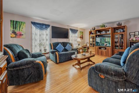 16 Greystone Drive Montville CT 06382