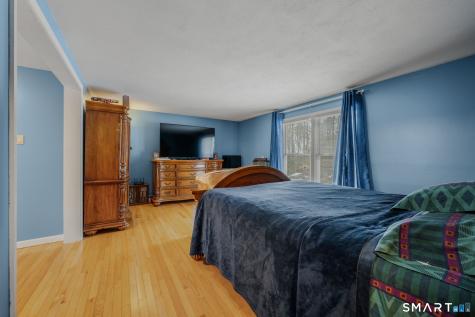 16 Greystone Drive Montville CT 06382