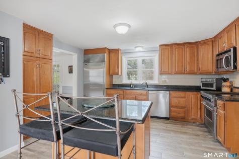 88 Nob Hill Road Cheshire CT 06410