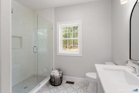 21 Angela Lane Willington CT 06279