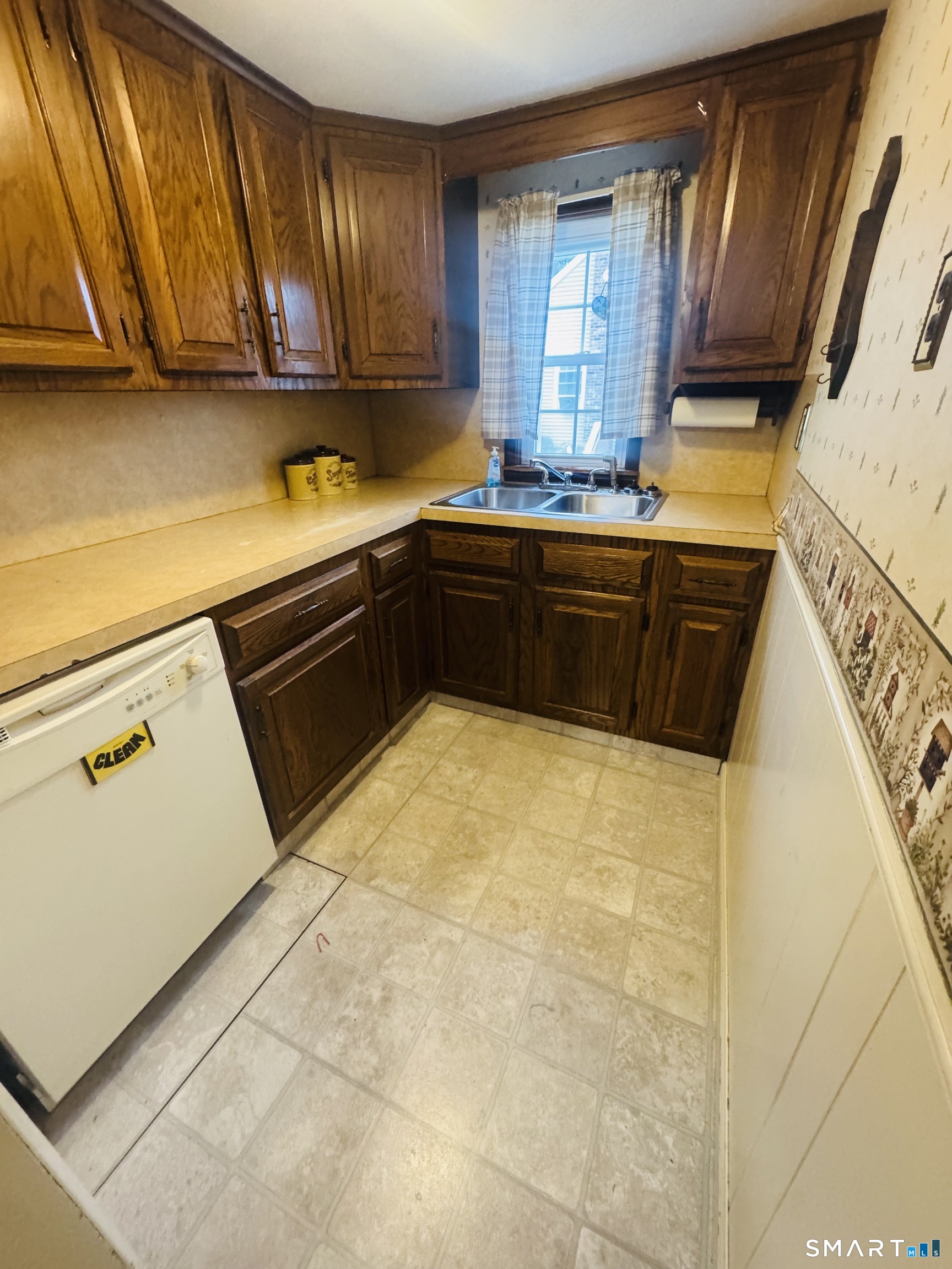 99 Squaw Rock Road Plainfield CT 06354