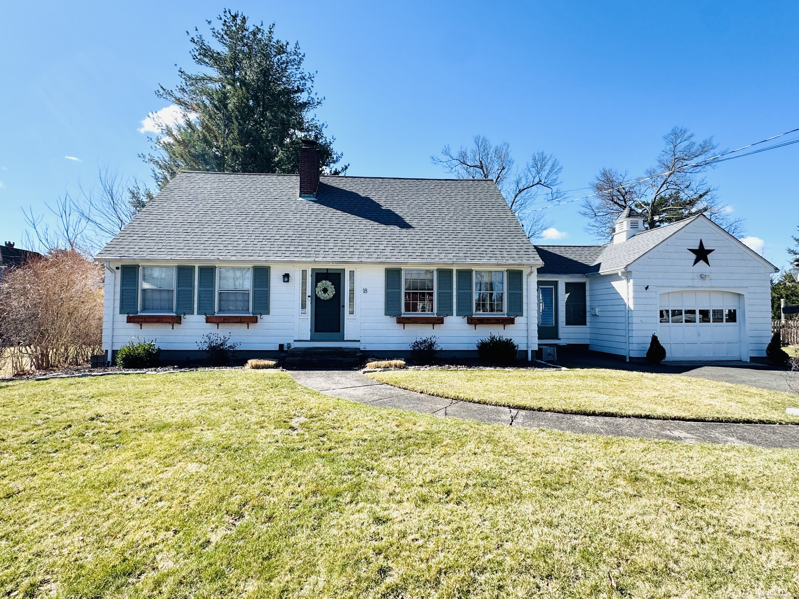 18 Grove Street Plainville CT 06062