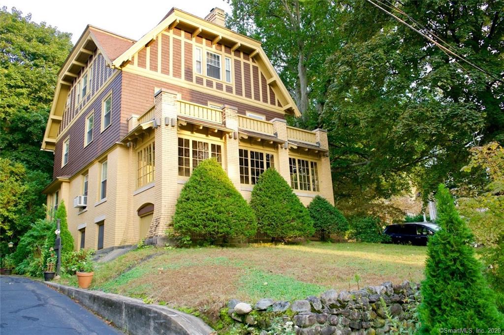 26 Chapman Avenue Waterbury CT 06710