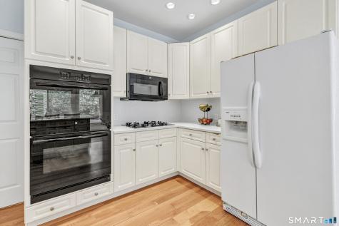 121 Picketts Ridge Road Redding CT 06896