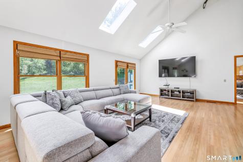 121 Picketts Ridge Road Redding CT 06896
