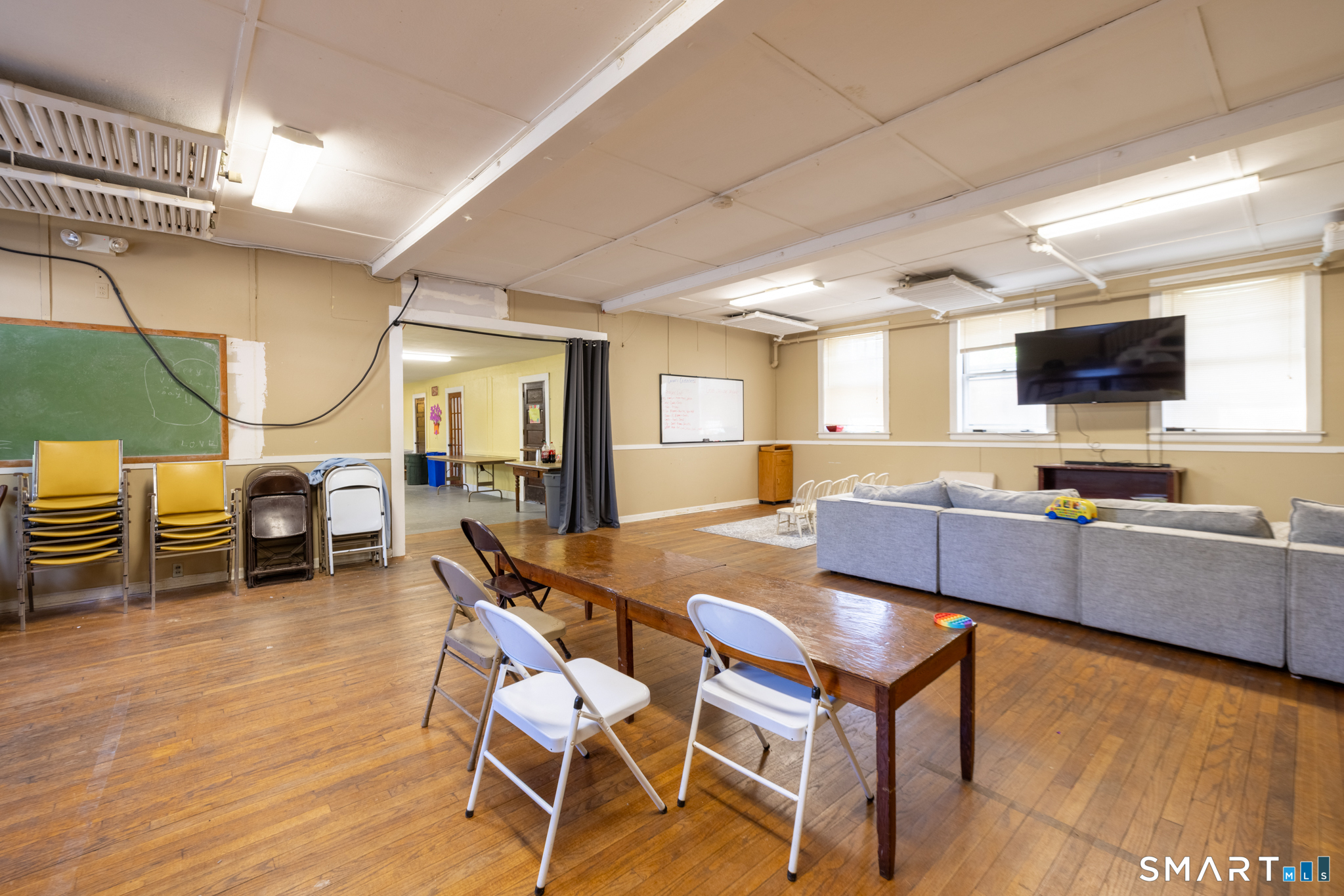 523 West Street Bristol CT 06010