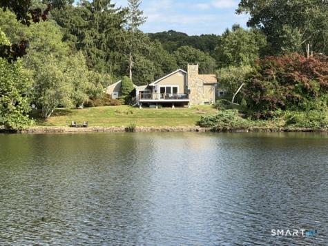 35 Greenwood Drive Trumbull CT 06611