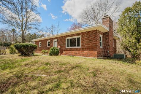 448 Mohegan Avenue Parkway Waterford CT 06375