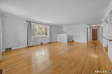 448 Mohegan Avenue Parkway Waterford CT 06375