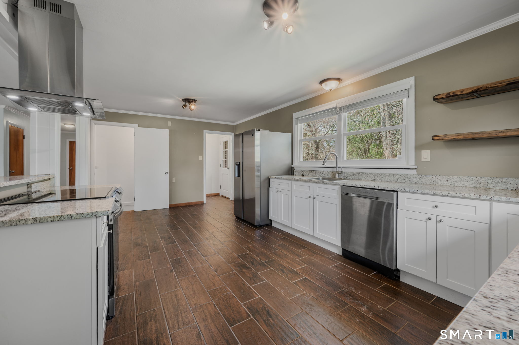448 Mohegan Avenue Parkway Waterford CT 06375