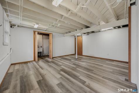 448 Mohegan Avenue Parkway Waterford CT 06375