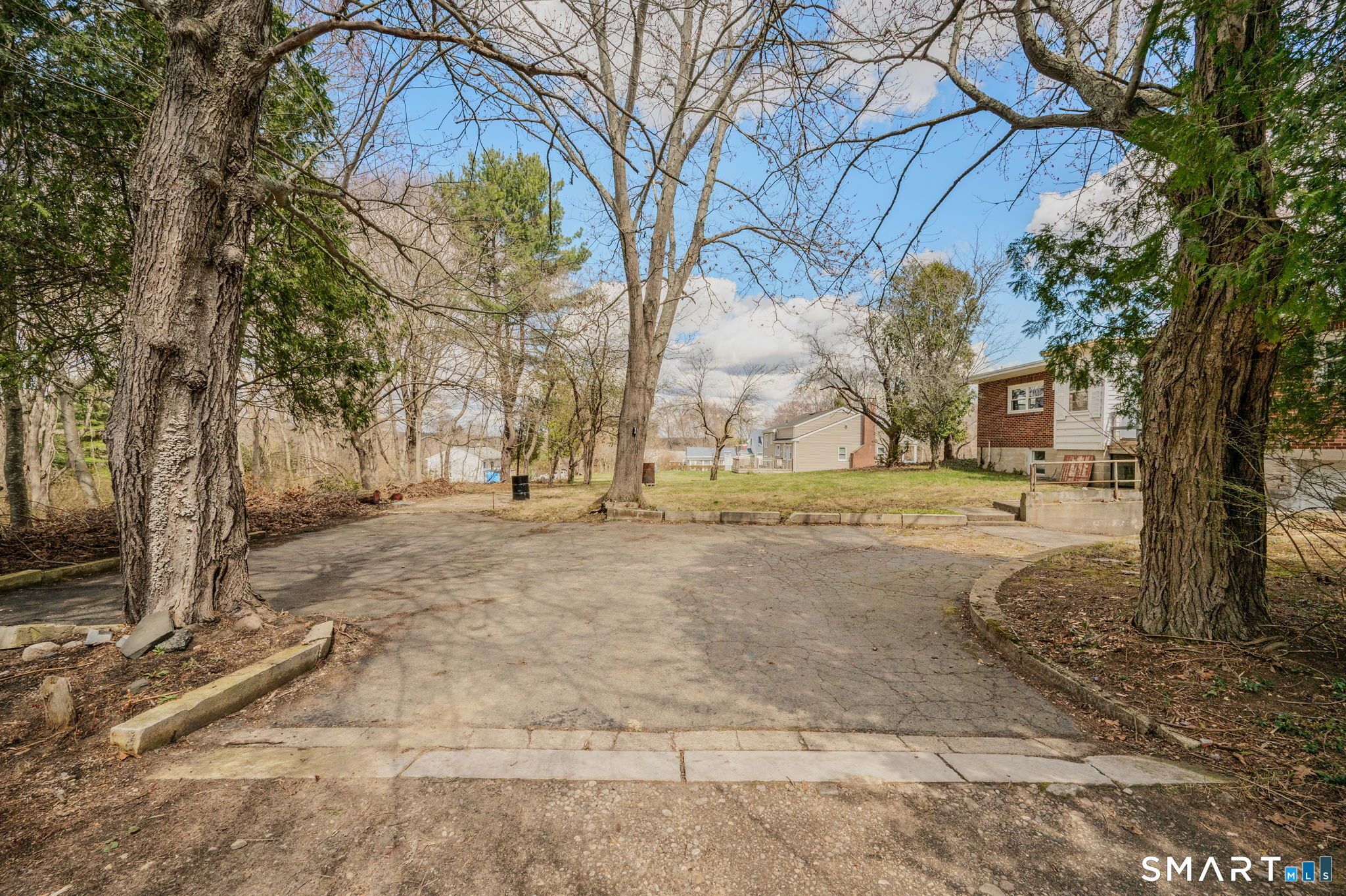 448 Mohegan Avenue Parkway Waterford CT 06375