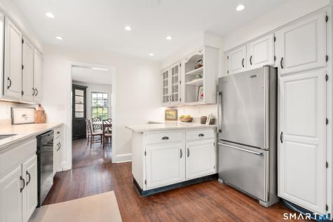 252 Shoreham Village Drive Fairfield CT 06824