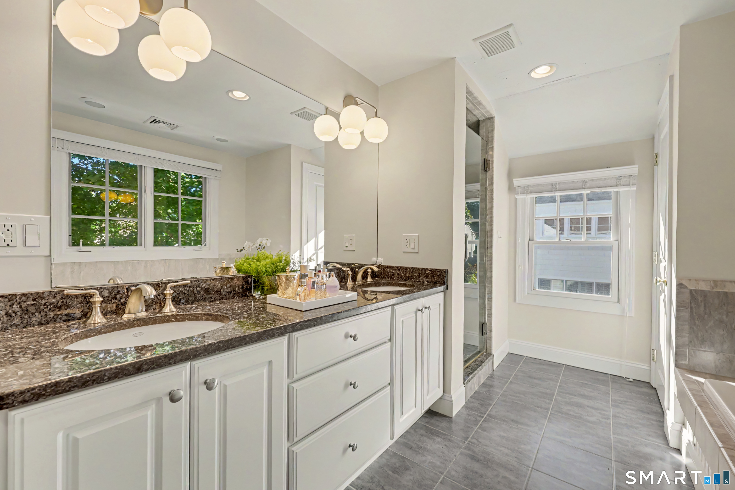 70 Southfield Road Fairfield CT 06824