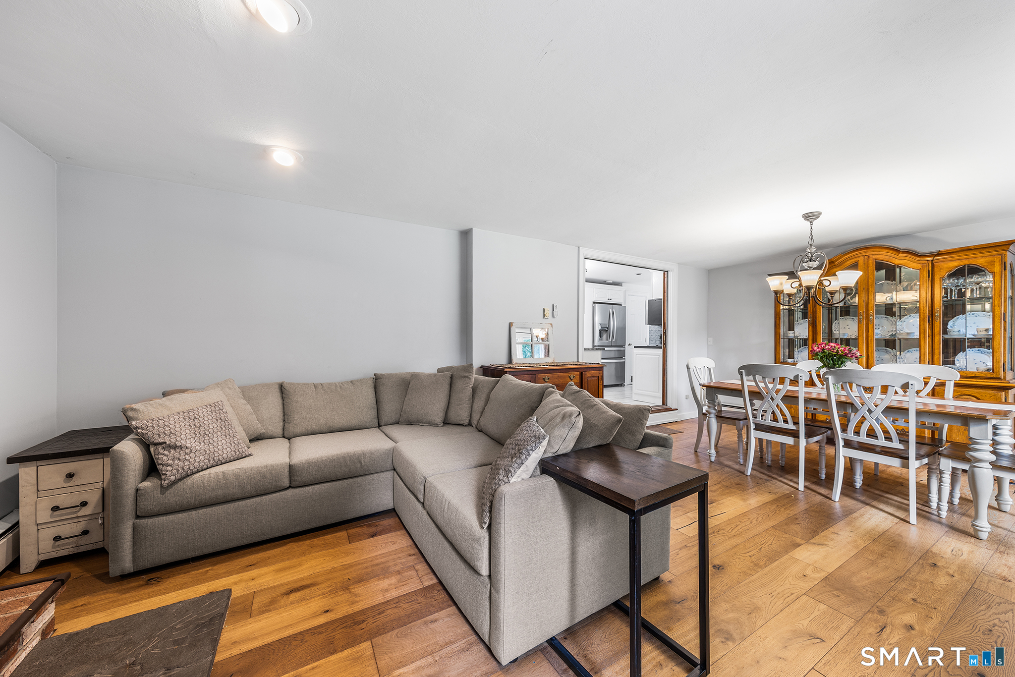 122 Wepawaug Drive Milford CT 06461